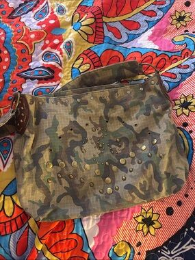 Studded Camo Shoulder Bag - Women's Casual Crossbody